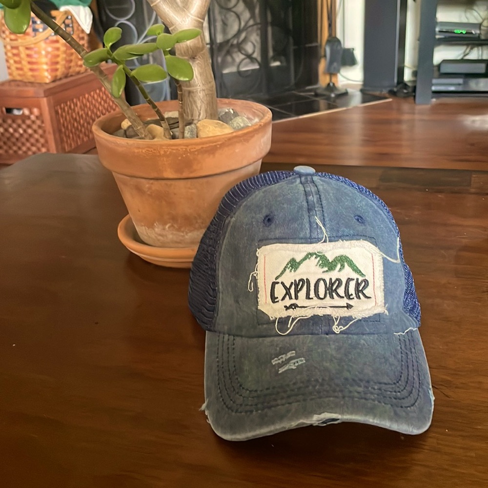 Explorer 🧭 Hat